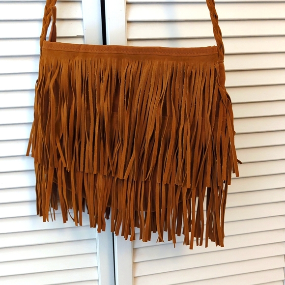 Handbags - 🤎Suede Fringe Purse NWOT